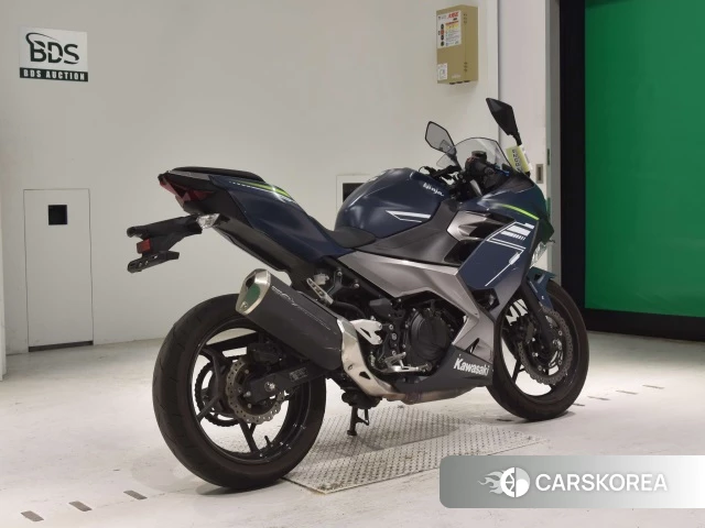 Проданный Kawasaki NINJA 400 2021 из Японии, фото 2