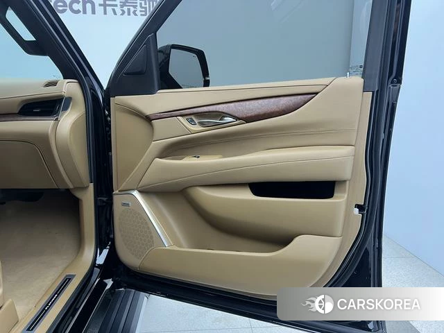 Cadillac Escalade ESCALADE id 3784152 из Китая 18