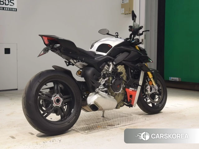 Проданный Ducati STREETFIGHTER V4 SP2 2023 из Японии, фото 2