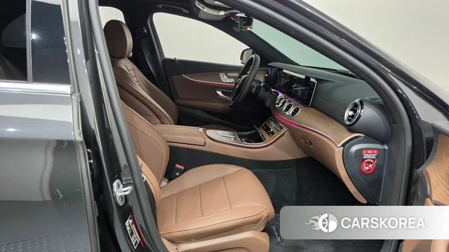 Mercedes-Benz E-Class W213 id 4682142 из Кореи 18