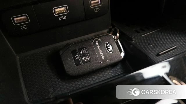 Kia Carnival 4th generation id 4283209 из Кореи 18