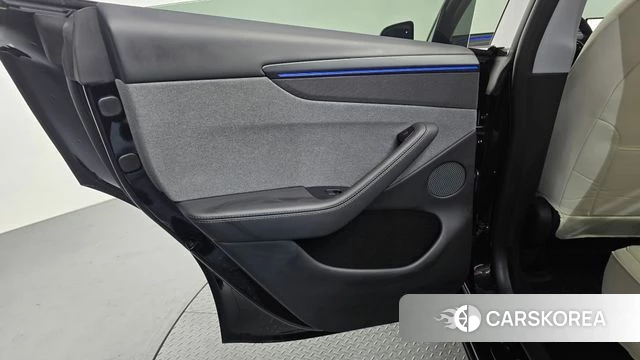 Tesla Model Y id 4523089 из Кореи 18