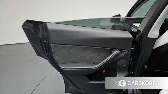 Tesla Model Y id 4757234 из Кореи 18