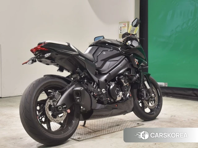 Проданный Suzuki GSX-S1000S Katana 2021 из Японии, фото 2