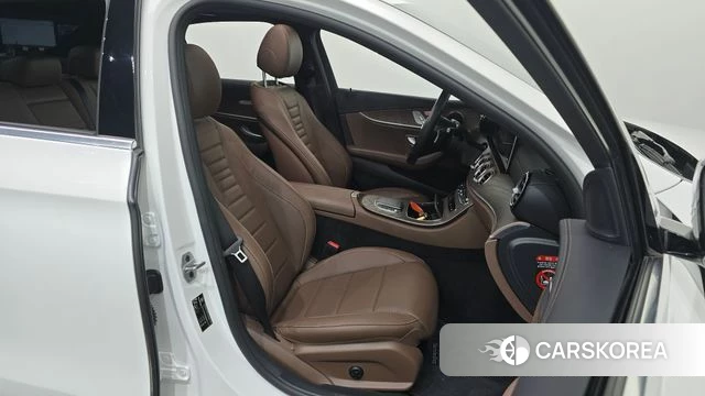Mercedes-Benz E-Class W213 id 4721853 из Кореи 18