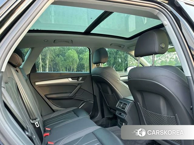 Audi Q5L id 4313842 из Китая 18