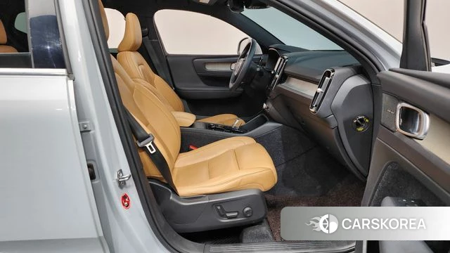 Volvo XC40 id 4625945 из Кореи 18