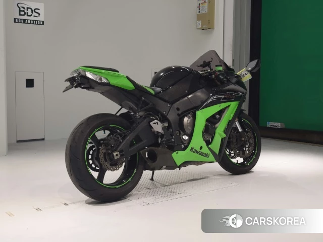 Проданный Kawasaki ZX-10R NINJA ABS 2011 из Японии, фото 2