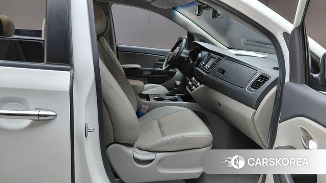 Kia The New Carnival id 4708184 из Кореи 18