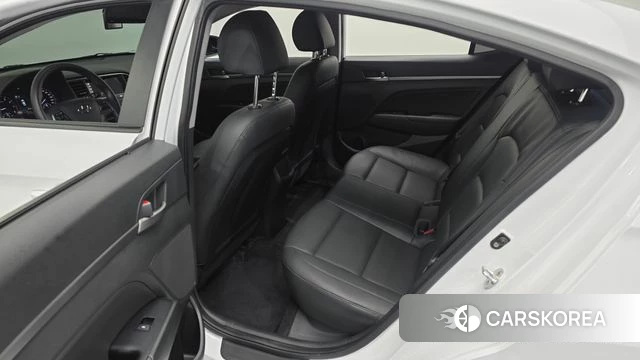 Hyundai Avante AD id 4672877 из Кореи 18