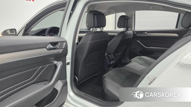 Volkswagen Passat GT (B8) id 4469738 из Кореи 18