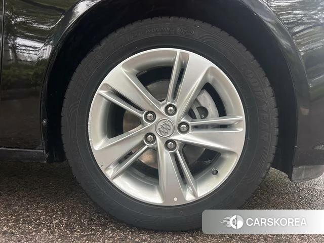 Buick Regal id 4209847 из Китая 18