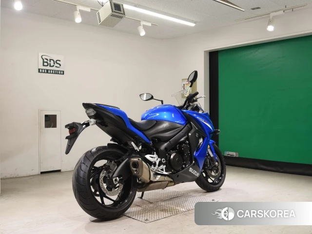 Проданный Suzuki GSX-S1000F 2019 из Японии, фото 2