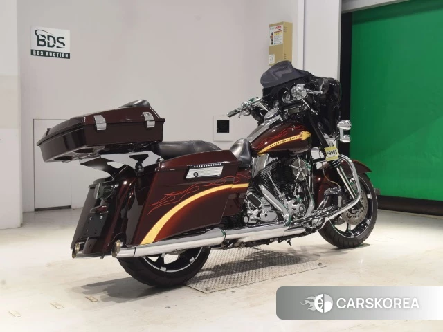Проданный Harley-Davidson Street Glide FLHXSE1800 CVO 2010 из Японии, фото 2