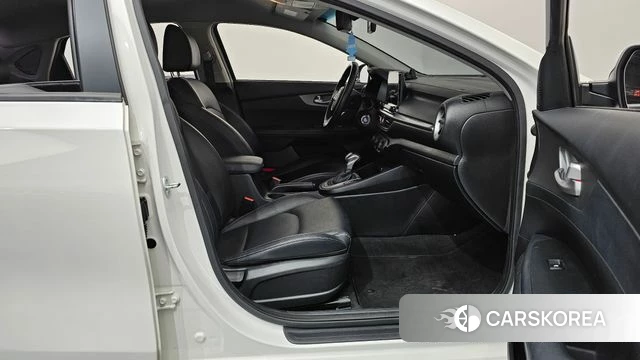 Kia Come New K3 id 4385060 из Кореи 18