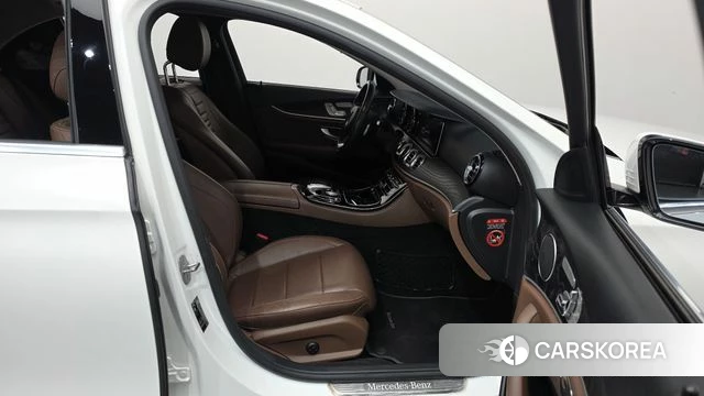 Mercedes-Benz E-Class W213 id 4737642 из Кореи 18