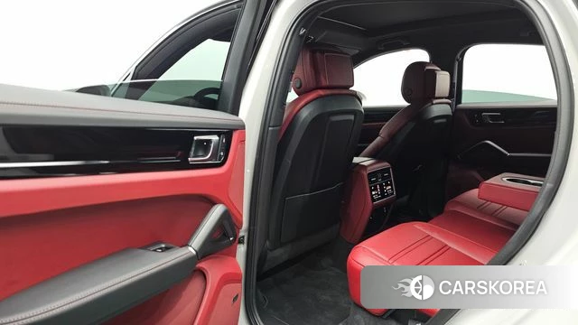 Porsche Cayenne (PO536) id 4656379 из Кореи 18