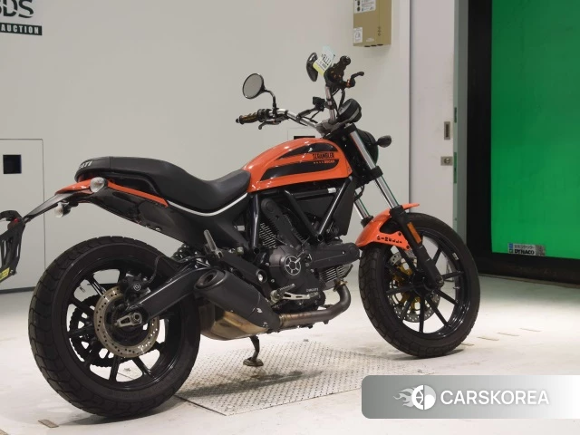 Проданный Ducati SCRAMBLER SIXTY2 2016 из Японии