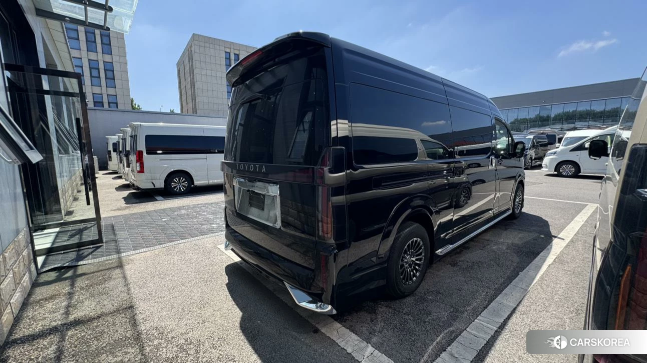 Toyota Hiace id 4468116 из Китая 18