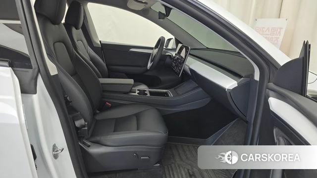 Tesla Model Y id 4863249 из Кореи 18