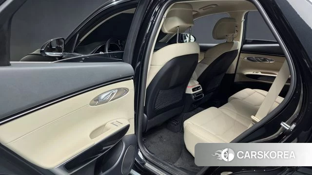 Genesis GV70 id 4186422 из Кореи 18