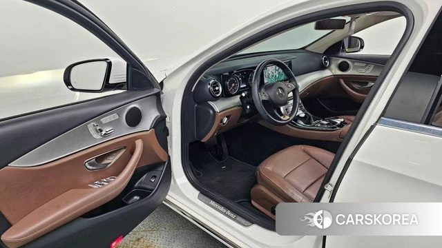 Mercedes-Benz E-Class W213 id 4574591 из Кореи 18