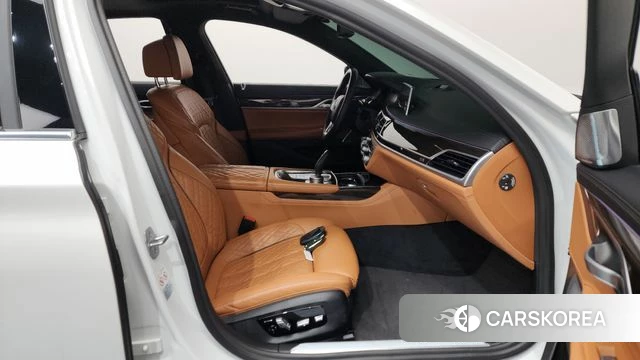 BMW 7 Series (G11) id 4201929 из Кореи 18