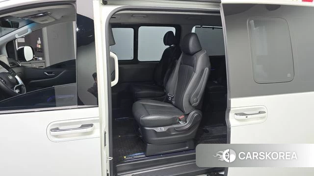 Hyundai Staria id 4414321 из Кореи 18