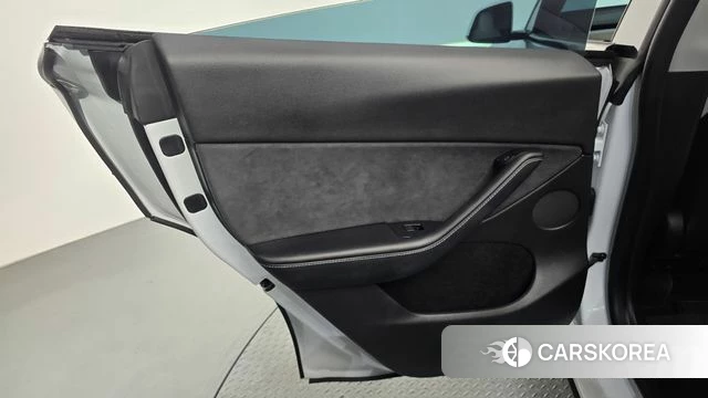 Tesla Model Y id 4670363 из Кореи 18