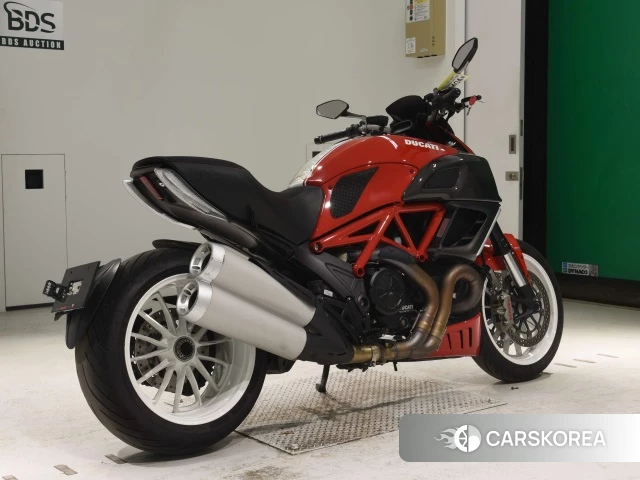 Проданный Ducati DIAVEL 2013 из Японии, фото 2