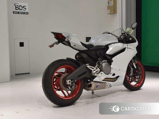 Проданный Ducati 899 PANIGALE 2013 из Японии, фото 2