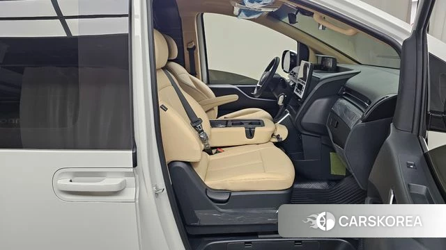 Hyundai Staria id 4480713 из Кореи 18