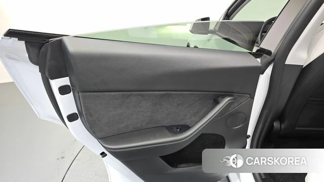 Tesla Model Y id 4579277 из Кореи 18