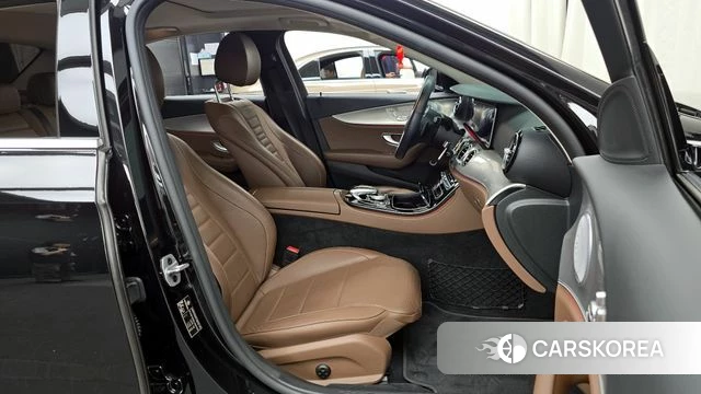 Mercedes-Benz E-Class W213 id 4268645 из Кореи 18