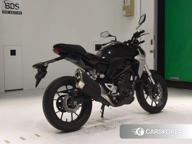 Проданный Honda CB250R 2018 из Японии, фото 2