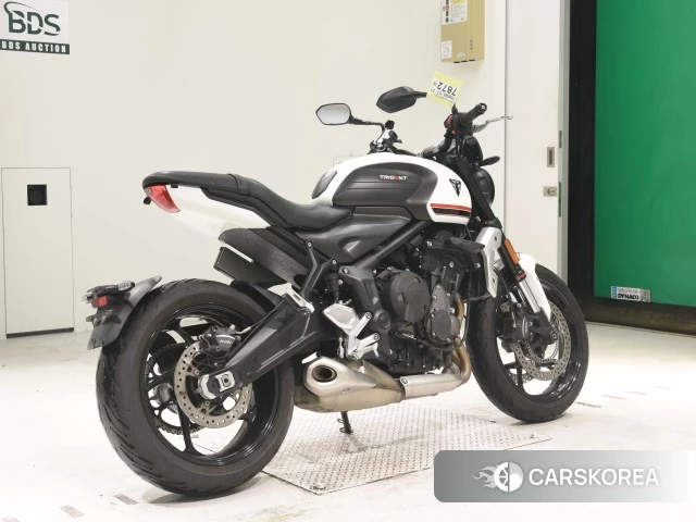 Проданный Triumph TRIDENT 660 2021 из Японии