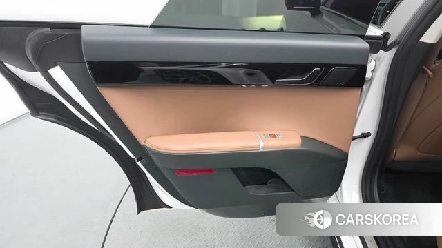 Hyundai Grandeur Hybrid (GN7) id 4549106 из Кореи 18