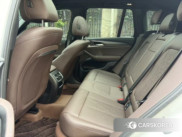 BMW X3 id 4213845 из Китая 18