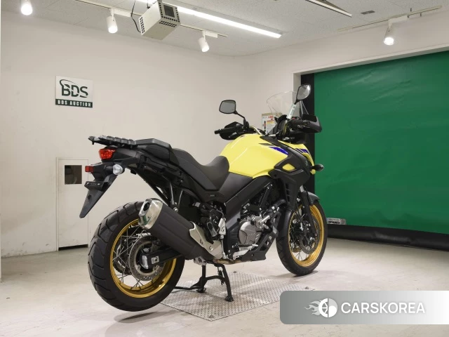 Проданный Suzuki V-STROM 650 XT 2023 из Японии, фото 2