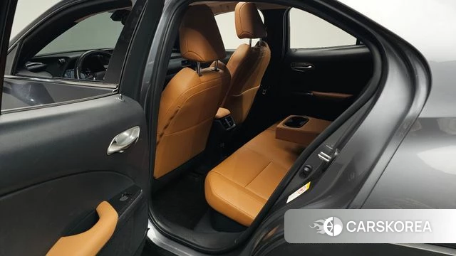 Lexus UX250h id 4595473 из Кореи 18
