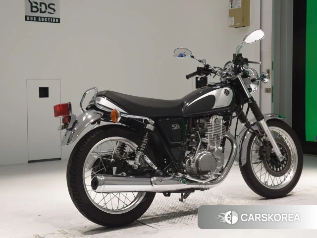 Проданный Yamaha SR400 id 4168455 из Японии