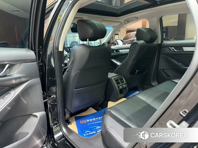 Honda Accord id 4365643 из Китая 18