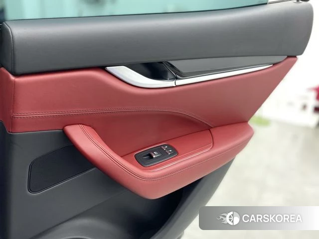Maserati Levante id 3856227 из Китая 18
