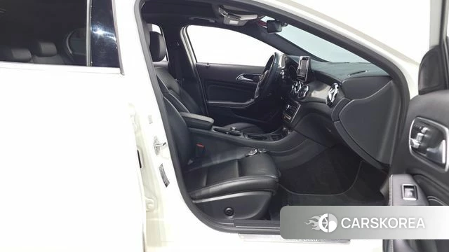 Mercedes-Benz GLA-Class X156 id 4520304 из Кореи 18