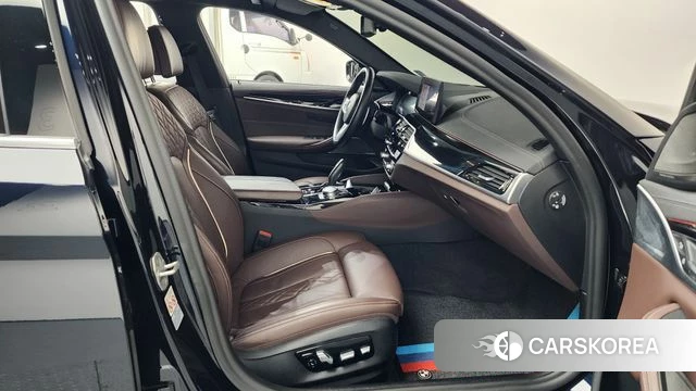 BMW 5 Series (G30) id 4614379 из Кореи 18