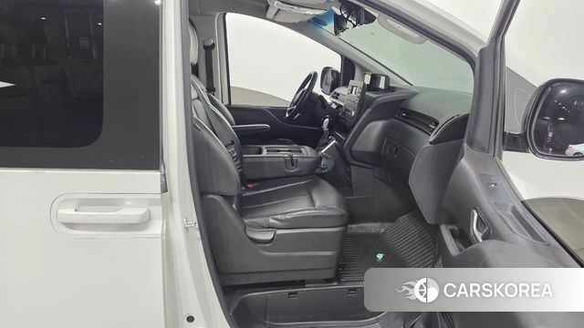 Hyundai Staria id 4942947 из Кореи 18