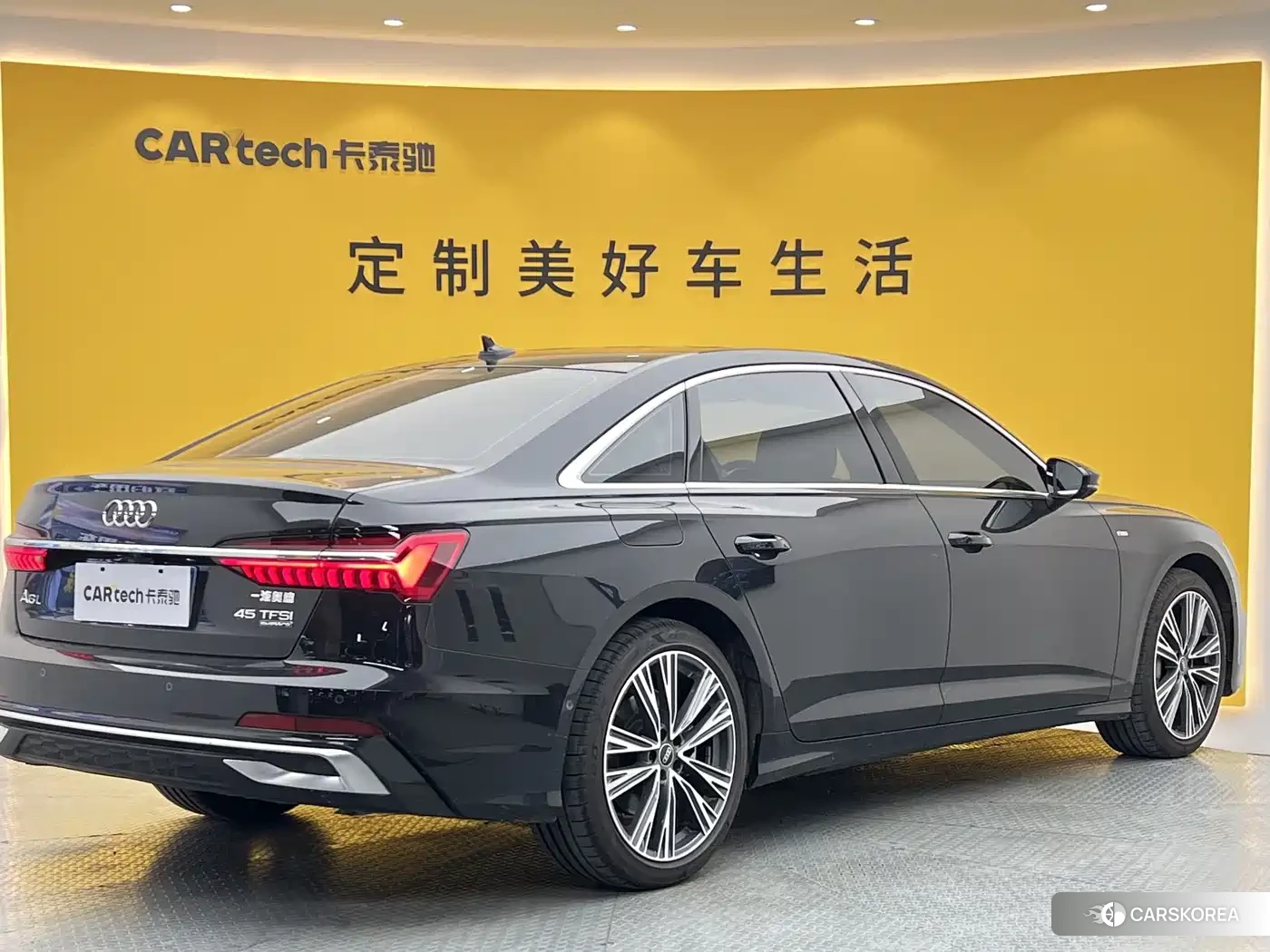 Audi A6L id 4583696 из Китая 18