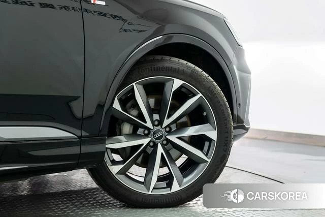 Audi Q7 id 4275392 из Китая 18