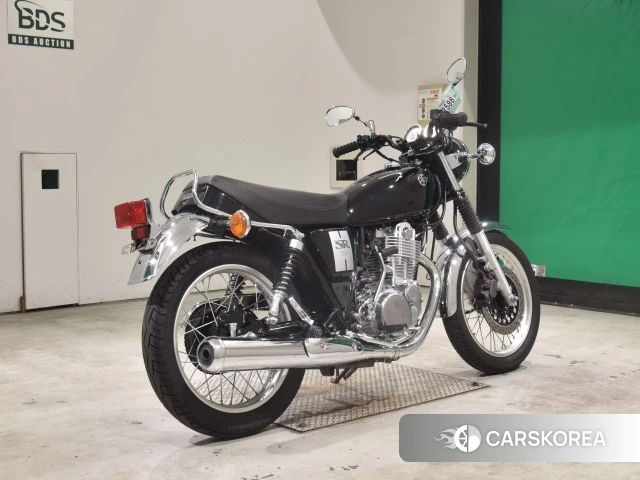 Проданный Yamaha SR400 id 4053610 из Японии, фото 2