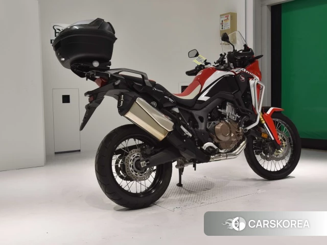 Проданный Honda CRF1000L AFRICA TWIN 2016 из Японии, фото 2